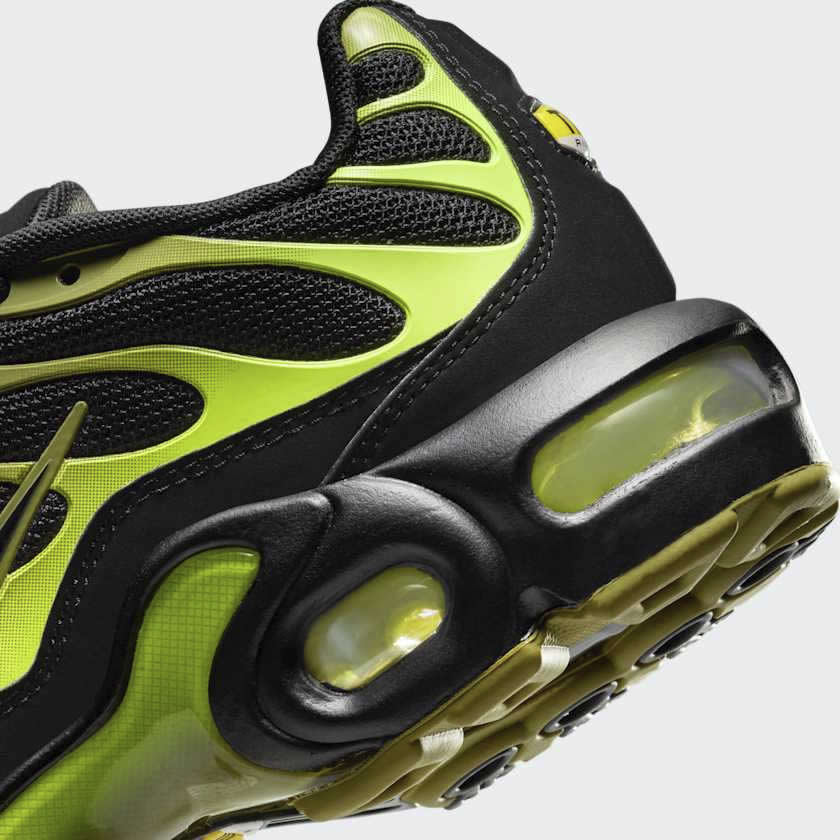 tradesports.co.uk Nike Kid's Air Max Plus CD0609 028