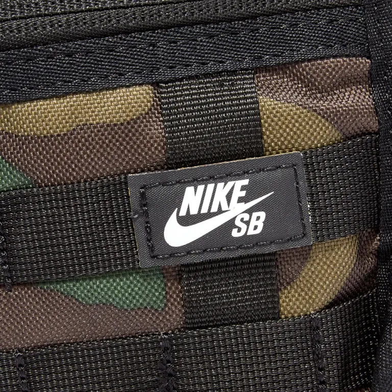 tradesports.co.uk Nike Unisex Skateboard Camo Cross Body Bag CZ1865 010