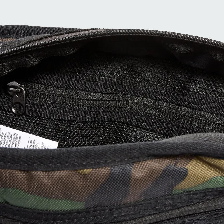 tradesports.co.uk Nike Unisex Skateboard Camo Cross Body Bag CZ1865 010