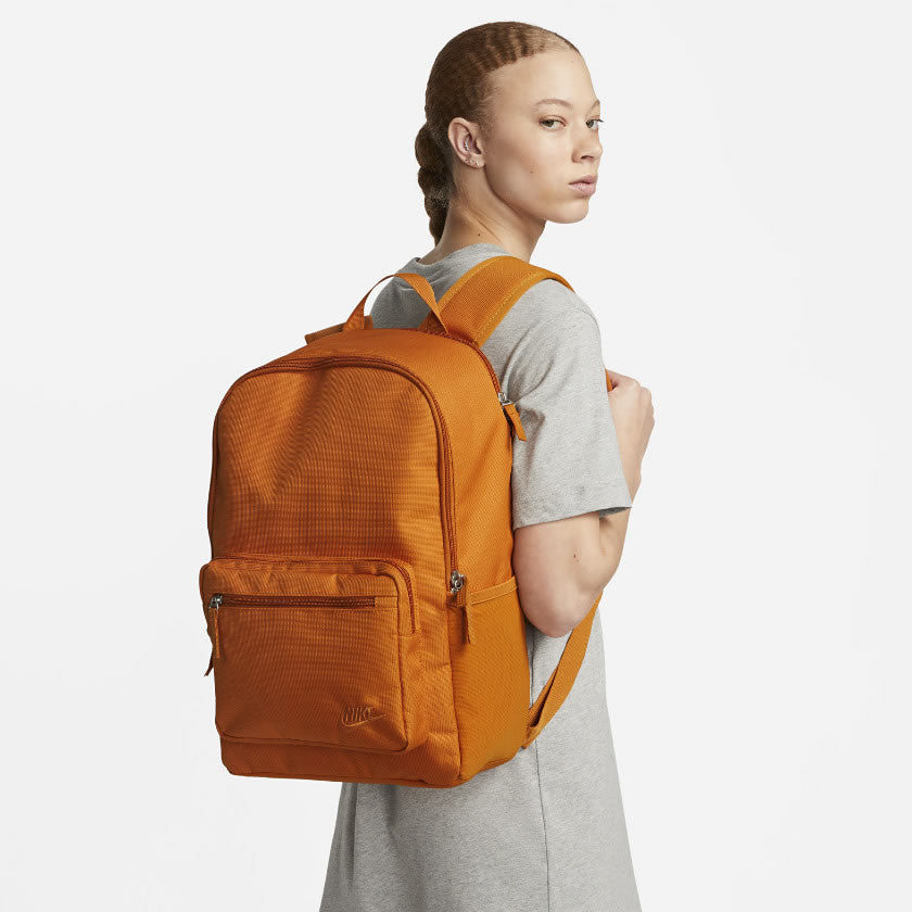 tradesports.co.uk Nike Adults Heritage Eugene Backpack DB3300 815