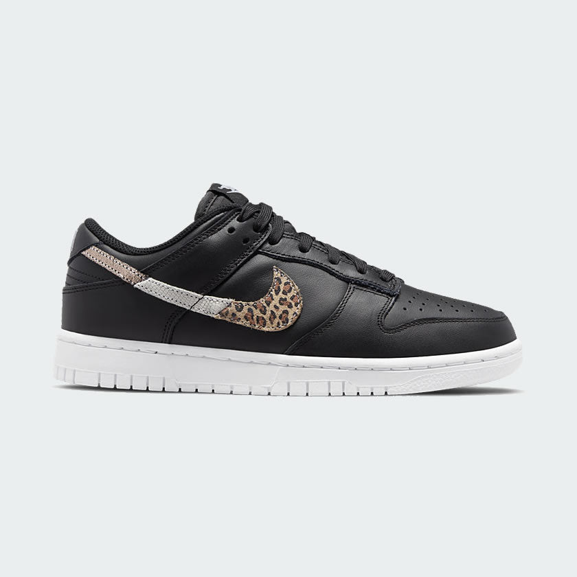 tradesports.co.uk Nike Women's Dunk Low SE Shoes DD7099 001