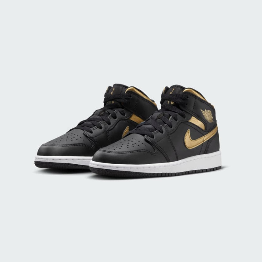 tradesports.co.uk Nike Juniors Air Jordan 1 Mid DQ8423 071