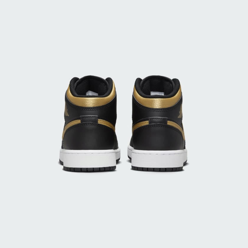 tradesports.co.uk Nike Juniors Air Jordan 1 Mid DQ8423 071