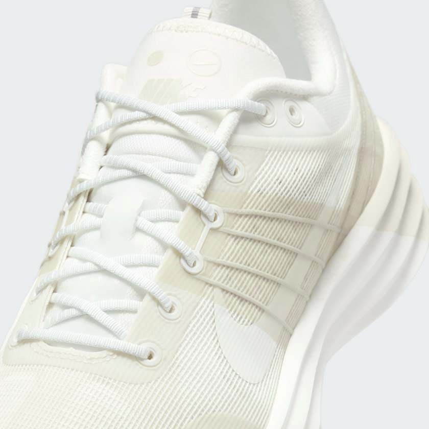 tradesports.co.uk Nike Men's Lunar Roam DV2440 100