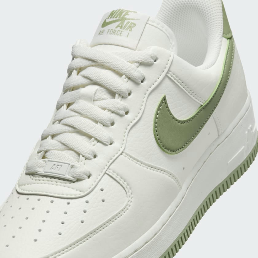 tradesports.co.uk Nike Women's Air Force 1 '07 DV3808 106