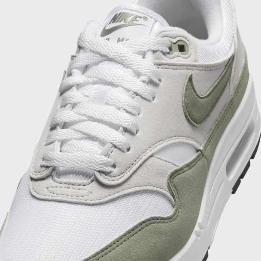 tradesports.co.uk Nike Women's Air Max 1 DZ2628 112