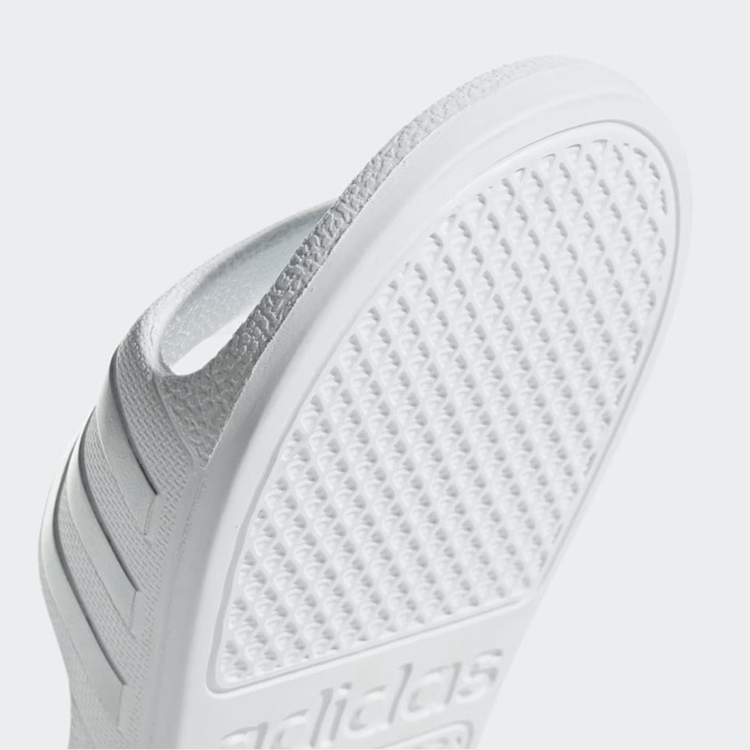 tradesports.co.uk Adidas Juniors Adilette Aqua Slides F35555