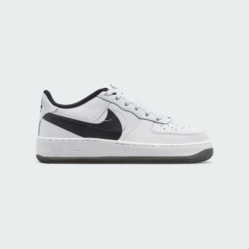 tradesports.co.uk Nike Juniors Air Force 1 LV8 4 FQ4118 100