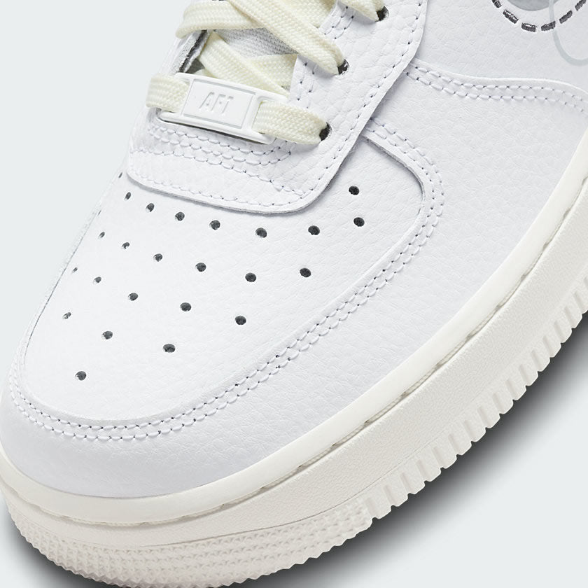 tradesports.co.uk Nike Women's Air Force 1 '07 FV0951 100