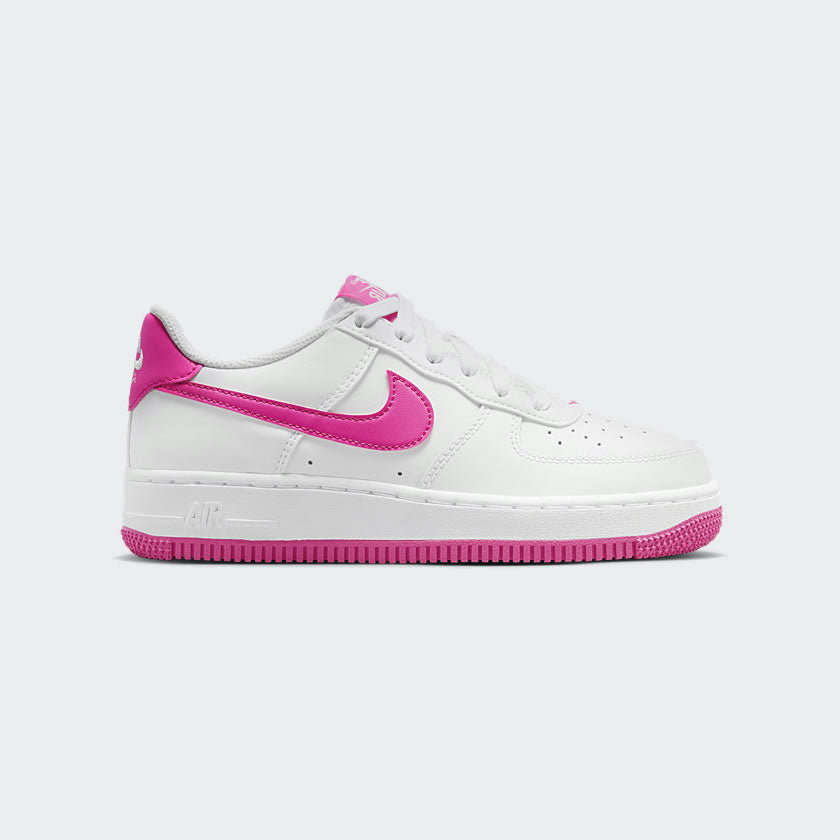 tradesports.co.uk Nike Juniors Air Force 1 FV5948 102