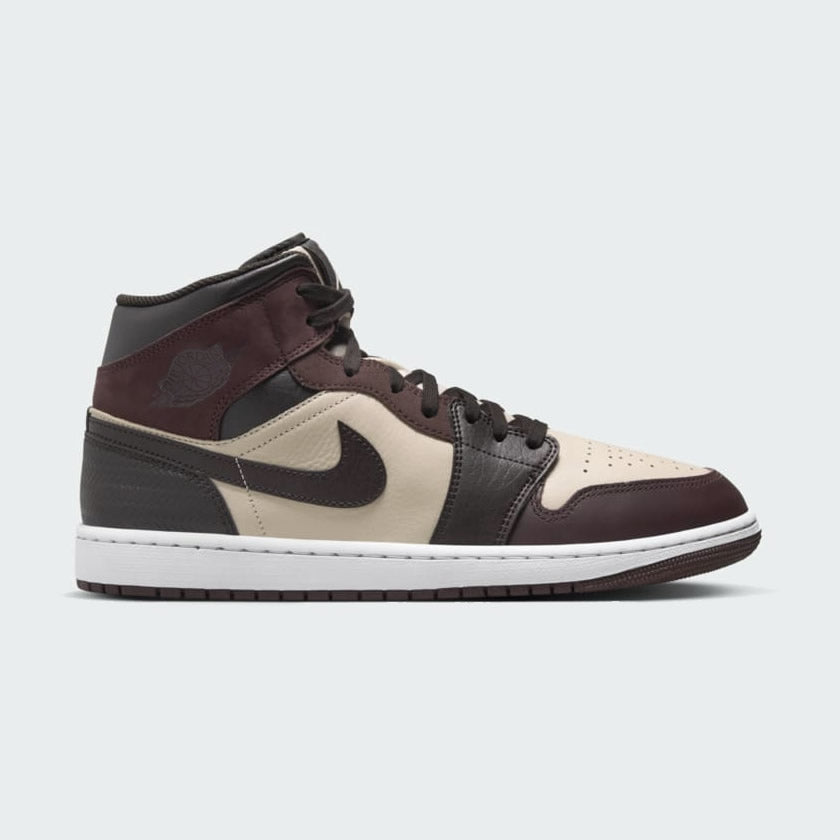 tradesports.co.uk Nike Men's Air Jordan 1 Mid Special Edition FZ4359 200