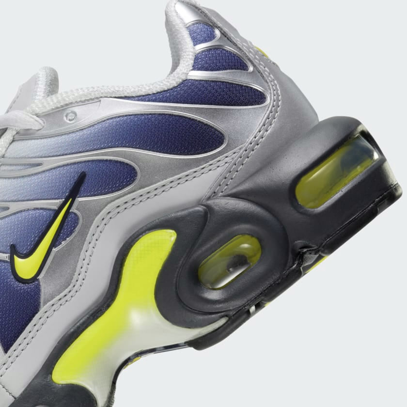 tradesports.co.uk Nike Juniors Air Max Plus Tn HF0030 001